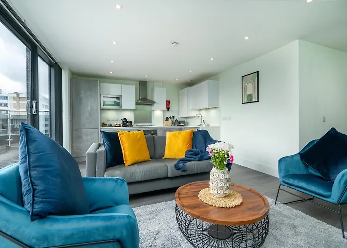 Elegant Luxe Penthouse In Whitechapel